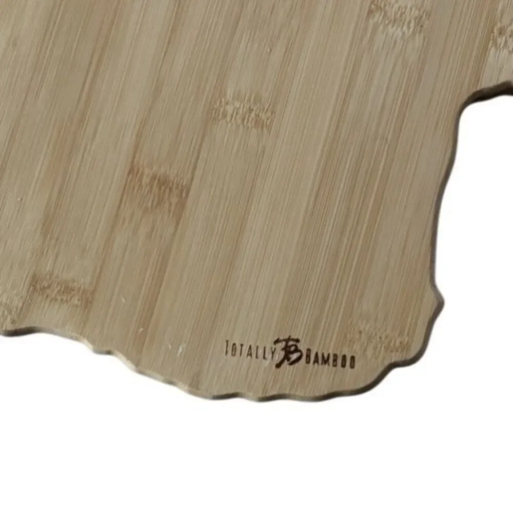 Totally Bamboo Destination Maui Cutting Board *New*